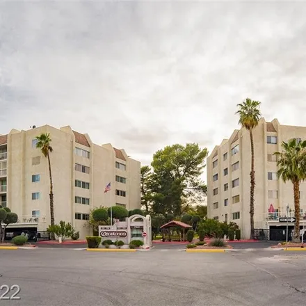 Image 1 - 778 South Royal Crest Circle, Paradise, NV 89169, USA - Condo for sale