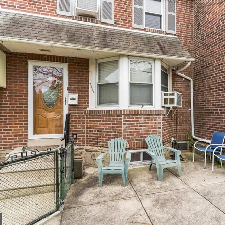 Image 3 - 7118 Locust Street, Stonehurst, Upper Darby, PA 19082, USA - Townhouse for sale