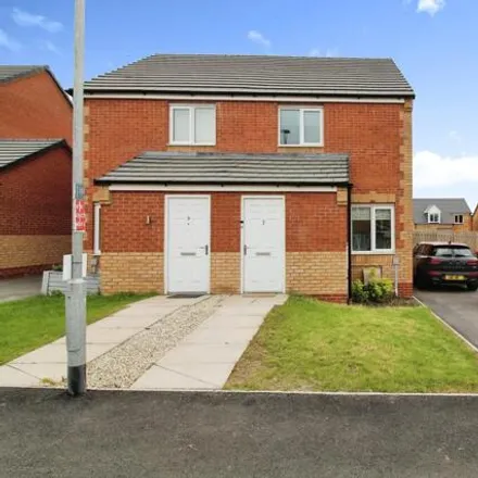 Buy this 2 bed duplex on Dovedale Avenue in Sutton-in-Ashfield, NG17 1DX