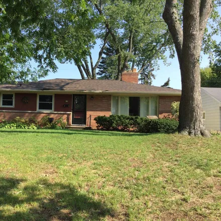 Buy this 3 bed house on 837 Ernst Drive in Green Bay, WI 54304