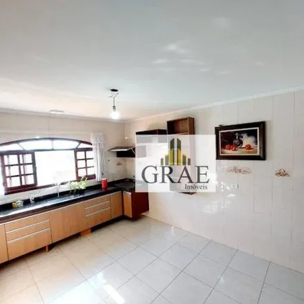 Buy this 2 bed house on Rua Miguel Guillen in Jardim Rina, Santo André - SP
