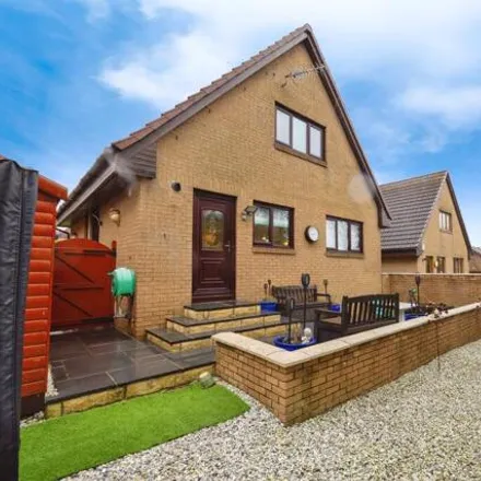 Buy this 3 bed house on Turnberry Gardens in Cumbernauld, G68 0AY
