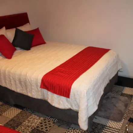 Rent this 2 bed house on Avenida Insurgentes Sur in Benito Juárez, 03100 Mexico City