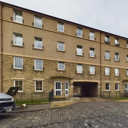 Rent this 2 bed apartment on 13 South Fort Street in City of Edinburgh, EH6 4DN