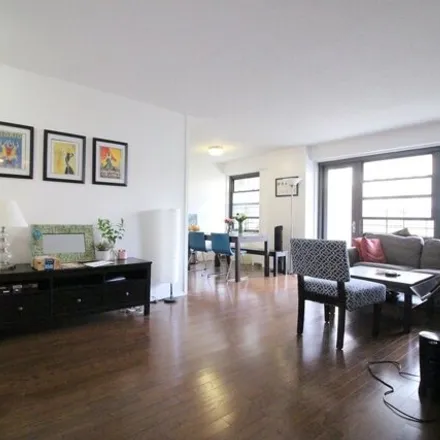Image 2 - 621 Amsterdam Ave Apt 17G, New York, 10024 - Condo for rent