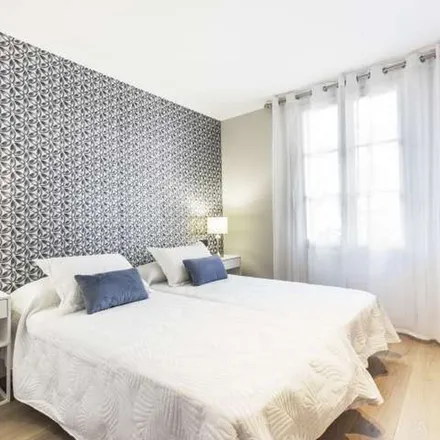 Image 9 - Carrer de Balmes, 79 B, 08001 Barcelona, Spain - Apartment for rent