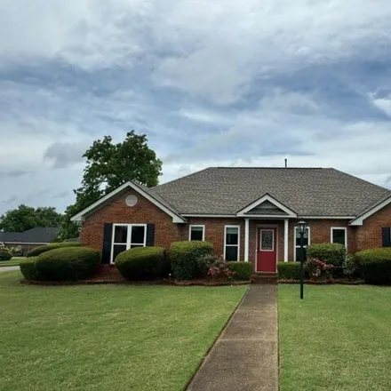 Rent this 4 bed house on Windmere Avenue in Prattville, AL 36066