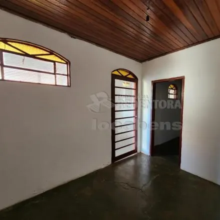 Rent this 2 bed house on Escola Municipal Doutor José Maria Rollemberg Sampaio in Rua Benedito José Ismael, Residencial Santa Angela