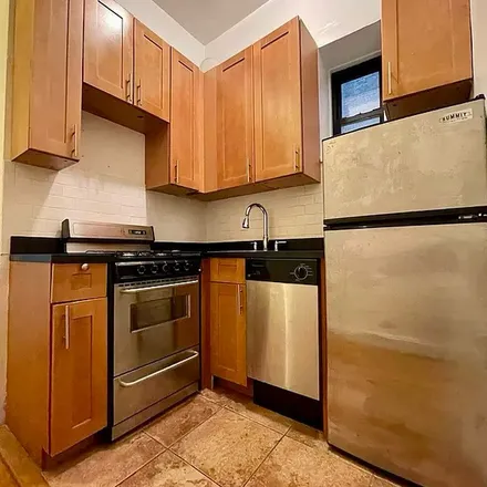 Rent this 1 bed apartment on 438 East 89th Street in New York, NY 10128