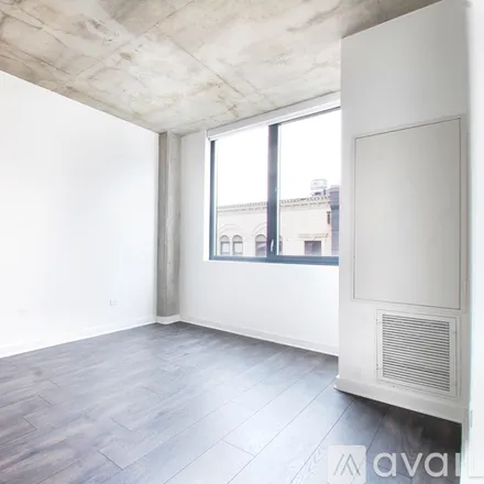 Rent this 1 bed condo on 1714 W Roscoe St