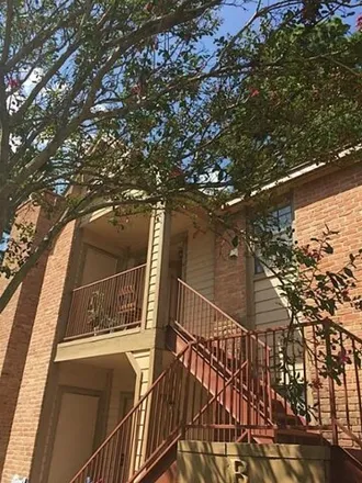 Rent this 2 bed condo on 2404 Sycamore Avenue in Huntsville, TX 77340