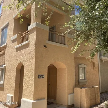 Rent this 2 bed townhouse on Arizona Veterinary Emergency & Critical Care Center in 86 West Juniper Avenue, Gilbert