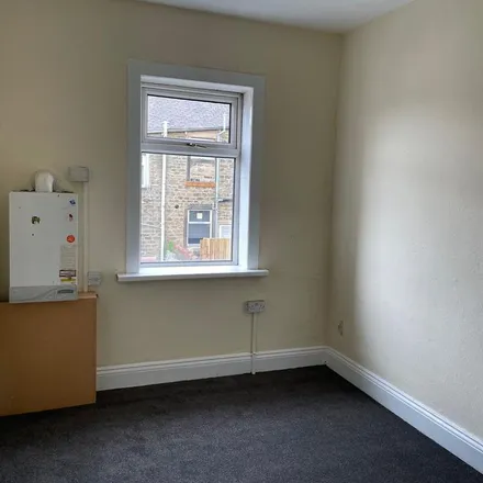 Image 7 - Colne Lane, Colne, BB8 0EE, United Kingdom - Townhouse for rent