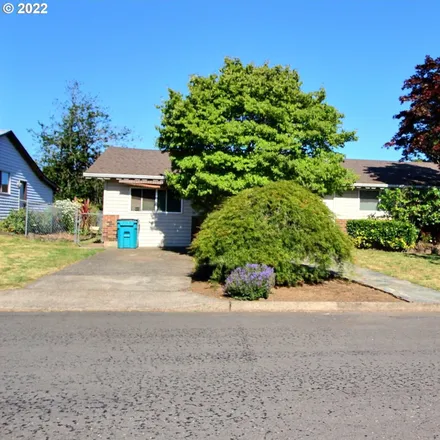 Buy this 3 bed house on 4005 Northeast 65th Avenue in Vancouver, WA 98661