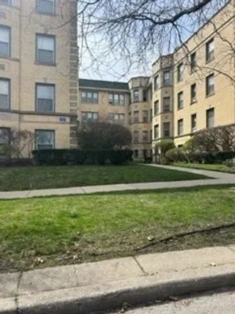 Rent this 1 bed condo on 822 Mulford Street in Evanston, IL 60202