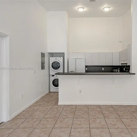 Image 7 - 2516 Lincoln Street, Hollywood, FL 33020, USA - Apartment for rent