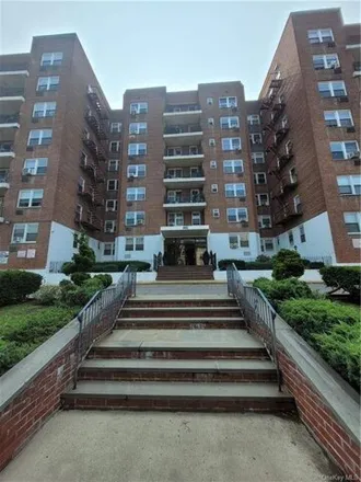 Image 1 - 442 Warburton Avenue, City of Yonkers, NY 10701, USA - Apartment for sale