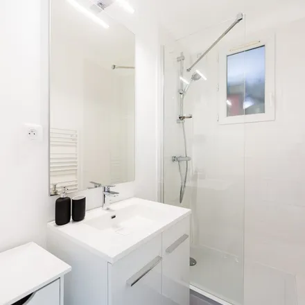 Rent this 1 bed apartment on 14 Rue du Petit Anjou in 44230 Saint-Sébastien-sur-Loire, France