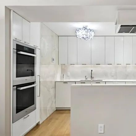 Buy this 2 bed condo on 12 East 88th Street in New York, NY 10128