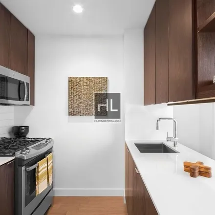 Rent this 1 bed apartment on Shake Shack in 600 3rd Avenue, New York