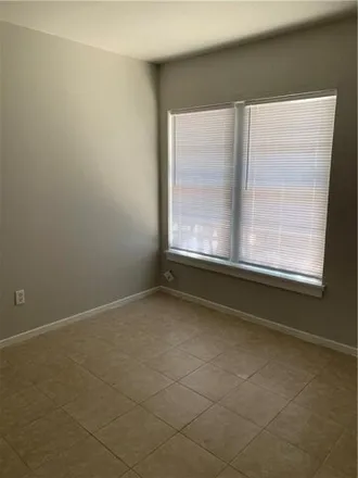 Image 4 - 728 Hunter Drive, Rockdale, TX 76567, USA - Apartment for rent