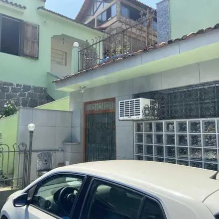 Buy this 5 bed house on Bond Papo in Rua Comendador Siqueira, Pechincha