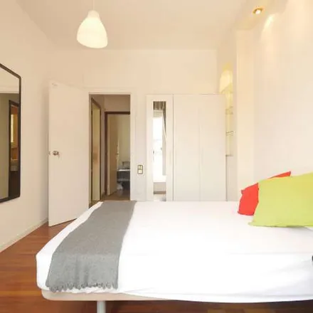 Rent this 6 bed apartment on Carrer de Caballero in 2, 4