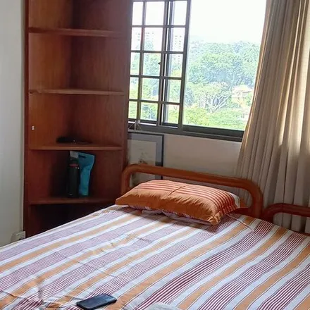 Rent this 1 bed room on 340 Clementi Avenue 5 in Singapore 120340, Singapore