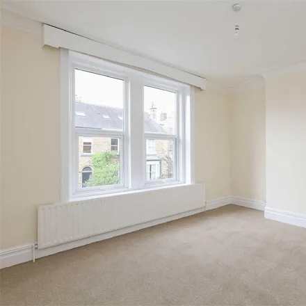 Image 3 - Endcliffe Rise Road, Sheffield, S11 8RR, United Kingdom - Apartment for rent