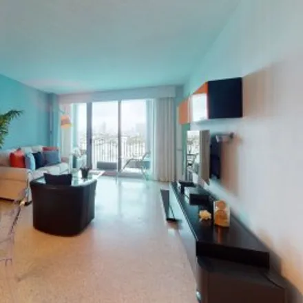 Image 1 - #809,1500 Ocean Drive, Miami Beach City Center, Miami Beach - Apartment for rent