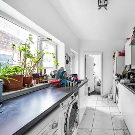 Image 4 - Duke Street, Creswell, S80 4AS, United Kingdom - Townhouse for sale