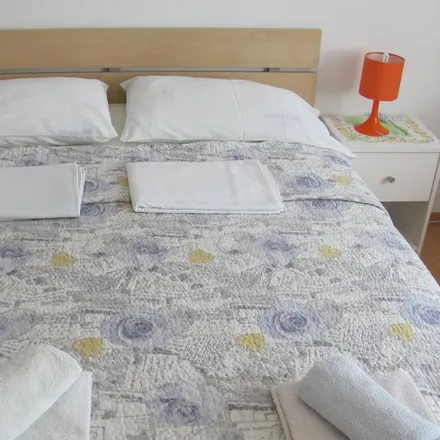 Rent this 2 bed apartment on Piran / Pirano