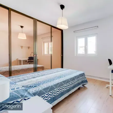 Rent this studio room on Madrid in Calle de Escalona, 48