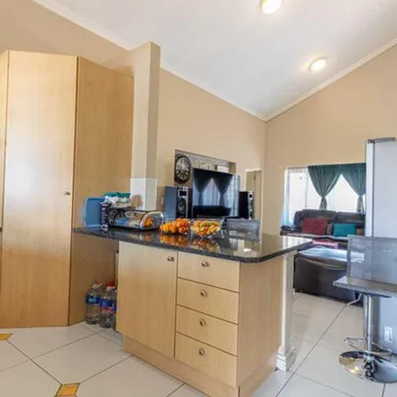 Rent this 2 bed apartment on Nando's in 7th Avenue, Parktown North