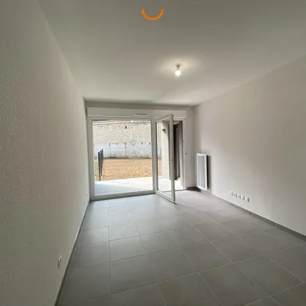 Rent this 2 bed apartment on 3 Rue du Réservoir in 34200 Sète, France