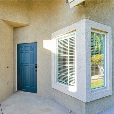 Image 5 - 13242 Palos Grande Drive, San Bernardino County, CA 92395, USA - House for sale