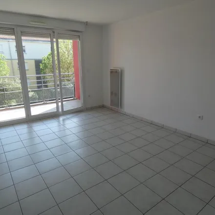 Rent this 2 bed apartment on 8 Rue Jean Weber in 31100 Toulouse, France