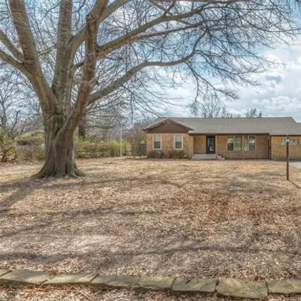 Buy this 4 bed house on 1664 East 7th Street in Okmulgee, OK 74447