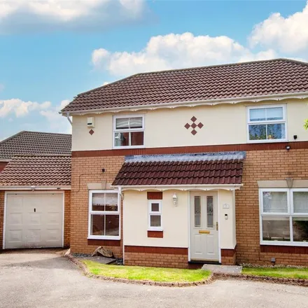 Rent this 3 bed house on Bramshill Drive in Cardiff, CF23 8NX