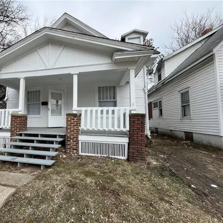 Buy this 3 bed house on West Grand Avenue in Decatur, IL 62527