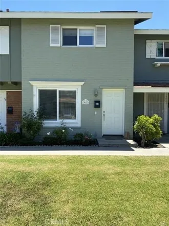 Buy this 2 bed condo on 19787 Kingswood Ln in Huntington Beach, California