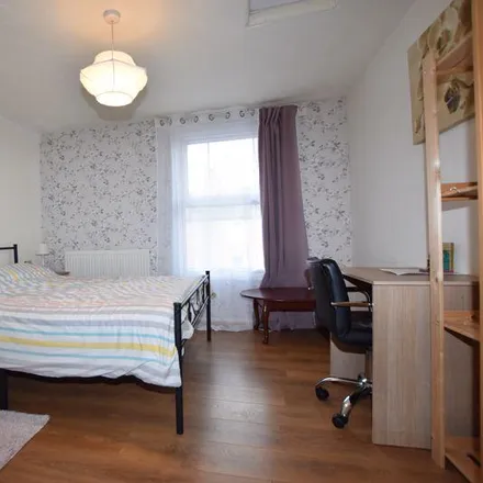 Rent this 1 bed apartment on Genevieve's Hair Designs in 33 Alfreton Road, Nottingham