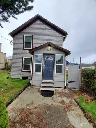 Buy this studio house on 818 East 1st Street in Aberdeen, WA 98520