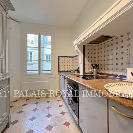 Image 3 - 1 Rue Danielle Casanova, 75001 Paris, France - Apartment for rent