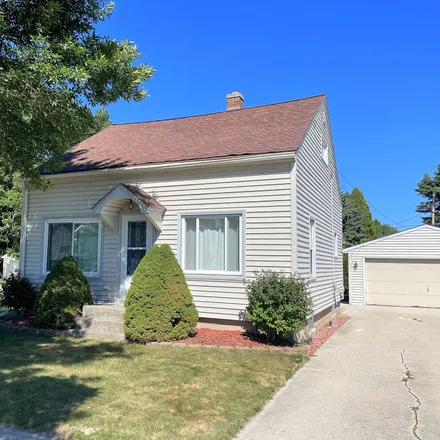 Buy this 2 bed house on 1317 North 30th Street in Sheboygan, WI 53081