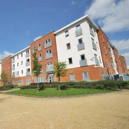 Rent this 1 bed apartment on Grand Union Village Health Centre in Taywood Road, London