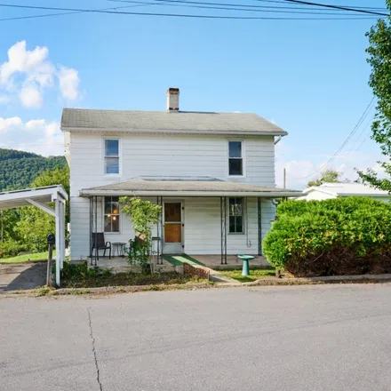 Buy this studio house on 871 Hill Street in Bush Addition, Bellefonte