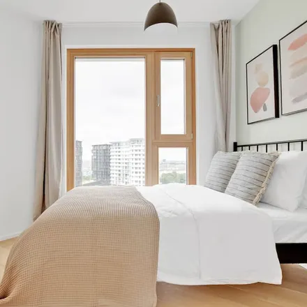 Rent this 3 bed apartment on 1100 Gemeindebezirk Wieden