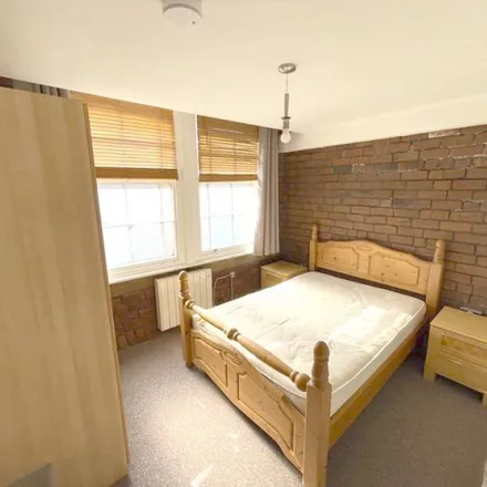 Image 2 - Sycamore Suites, 4-6 St Peter's Close, Sheffield, S1 2EN, United Kingdom - Apartment for rent