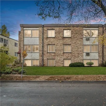 Buy this 1 bed condo on 2262 Aldrich Avenue South in Minneapolis, MN 55405